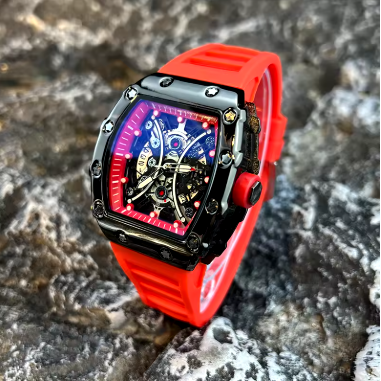 Reloj con correa rojo